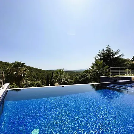 Villa La Mandragora, Belle Pour 6 Personnes Avec Piscine A Debordement Et Vue A *