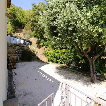 La Mandragora, Belle Pour 6 Personnes Avec Piscine à Débordement Et Vue à * La Londe-les-Maures